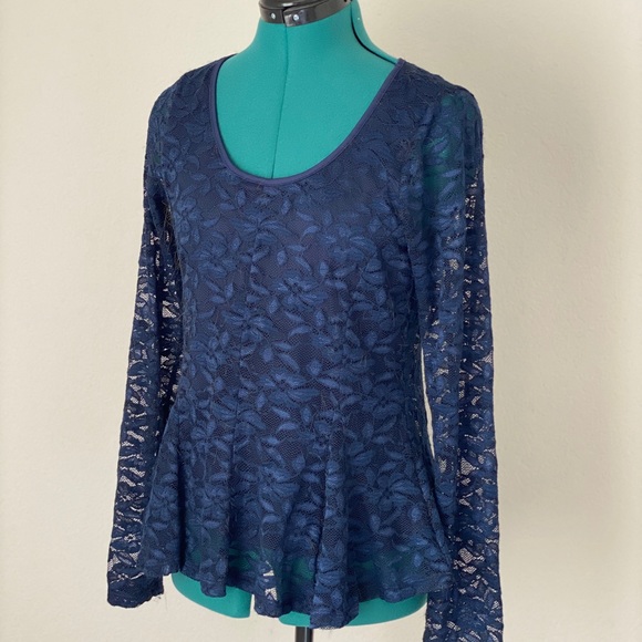 SOLD NAVY BLUE lace peplum see-through blouse Size S - Picture 7 of 9